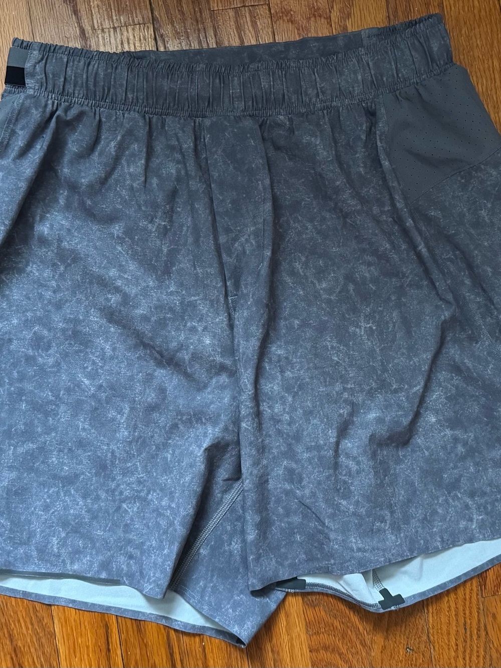 Men's Lululemon 6” Surge Charcoal Grey Shorts